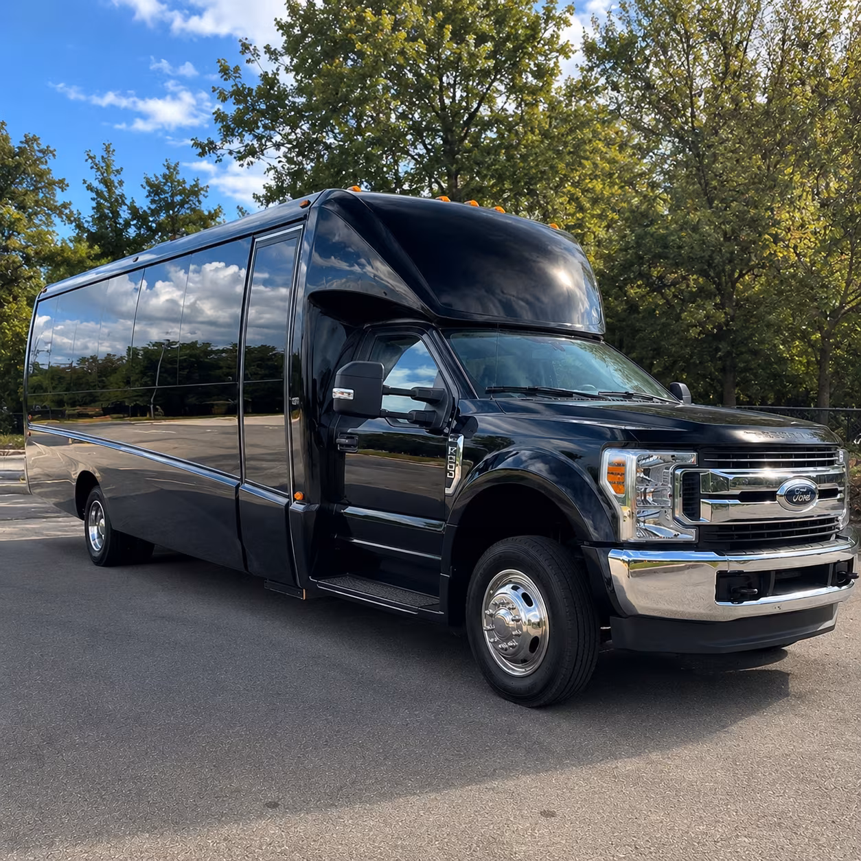 hollister charter bus rentals for museums and educational attractions