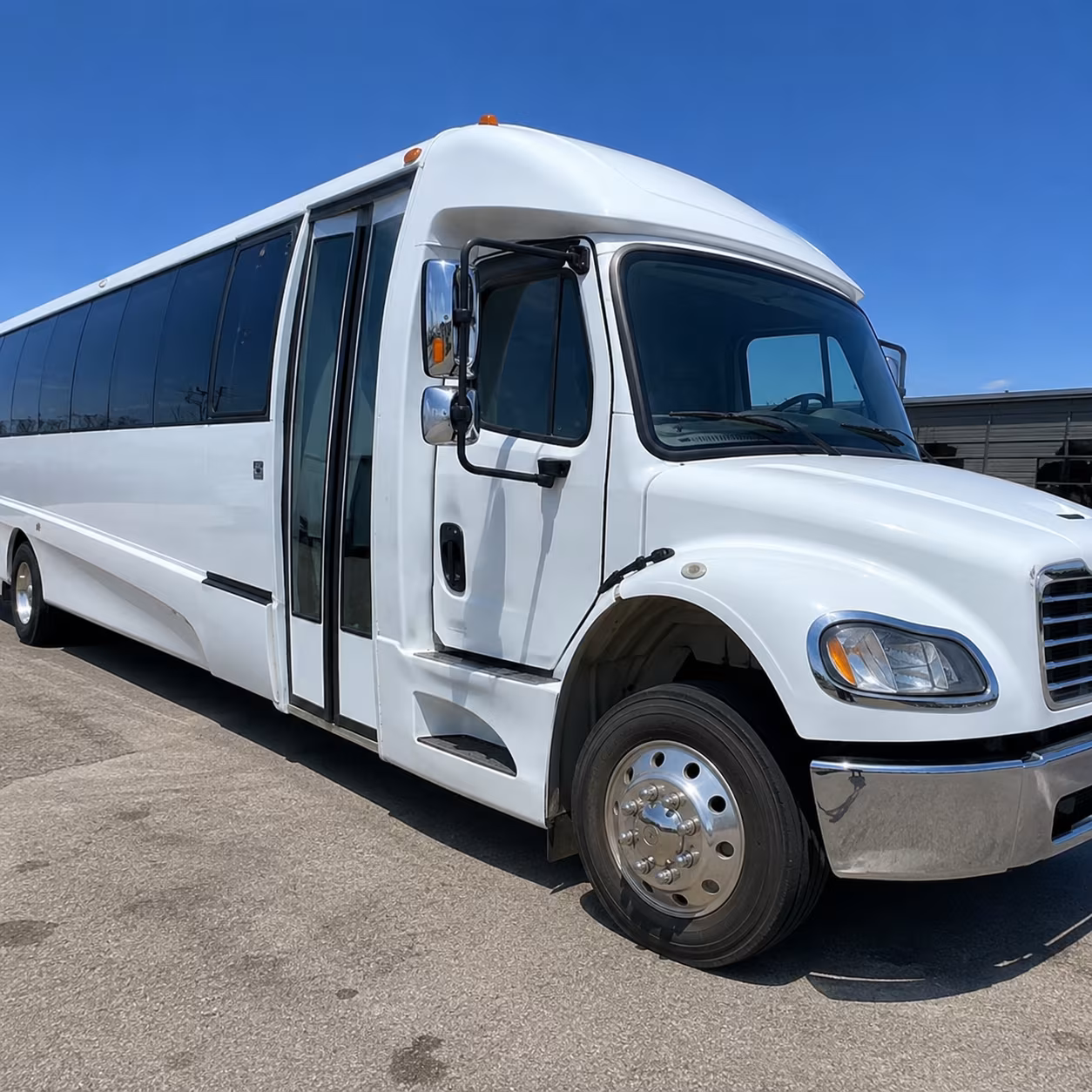 how starting location and deadhead miles affect your bus rental rate in los banos