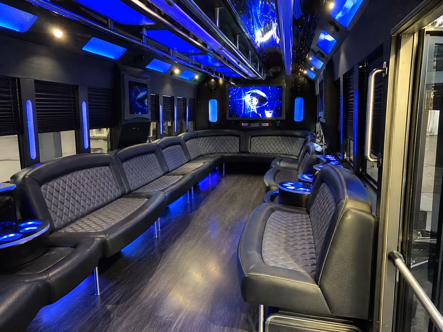 los banos 28 passenger party bus interior