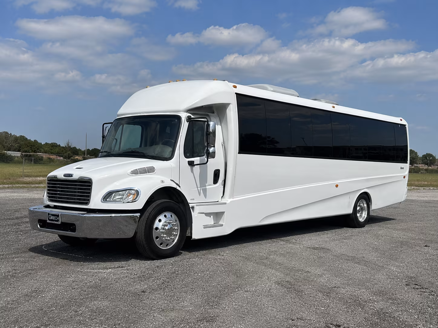 los banos 50 passenger party bus