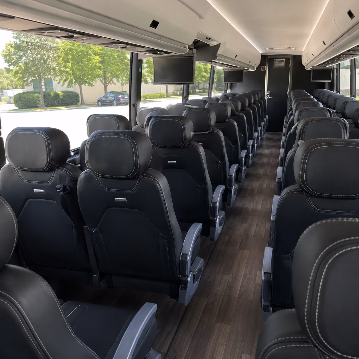 los banos bus rental service area