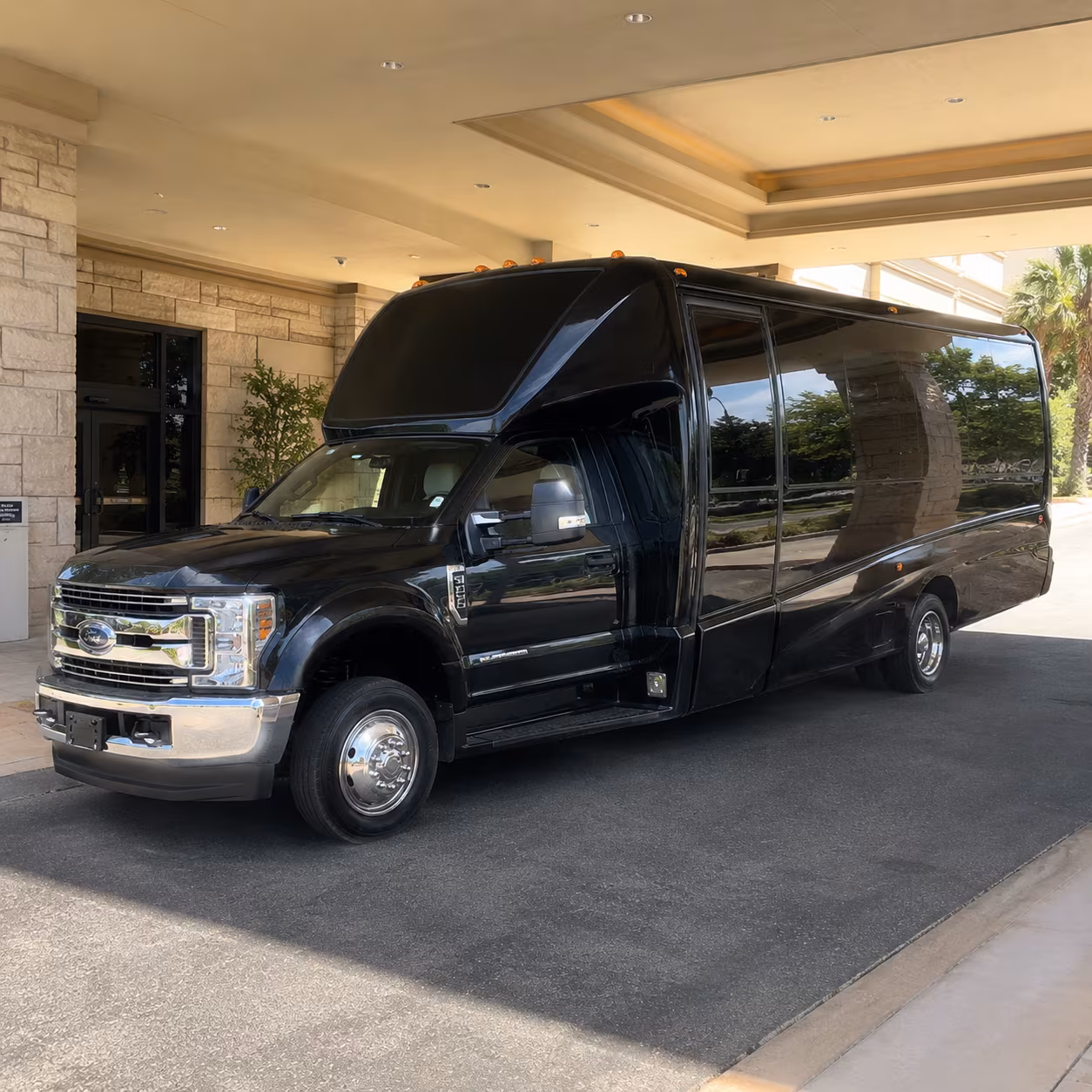los banos holiday party bus rental