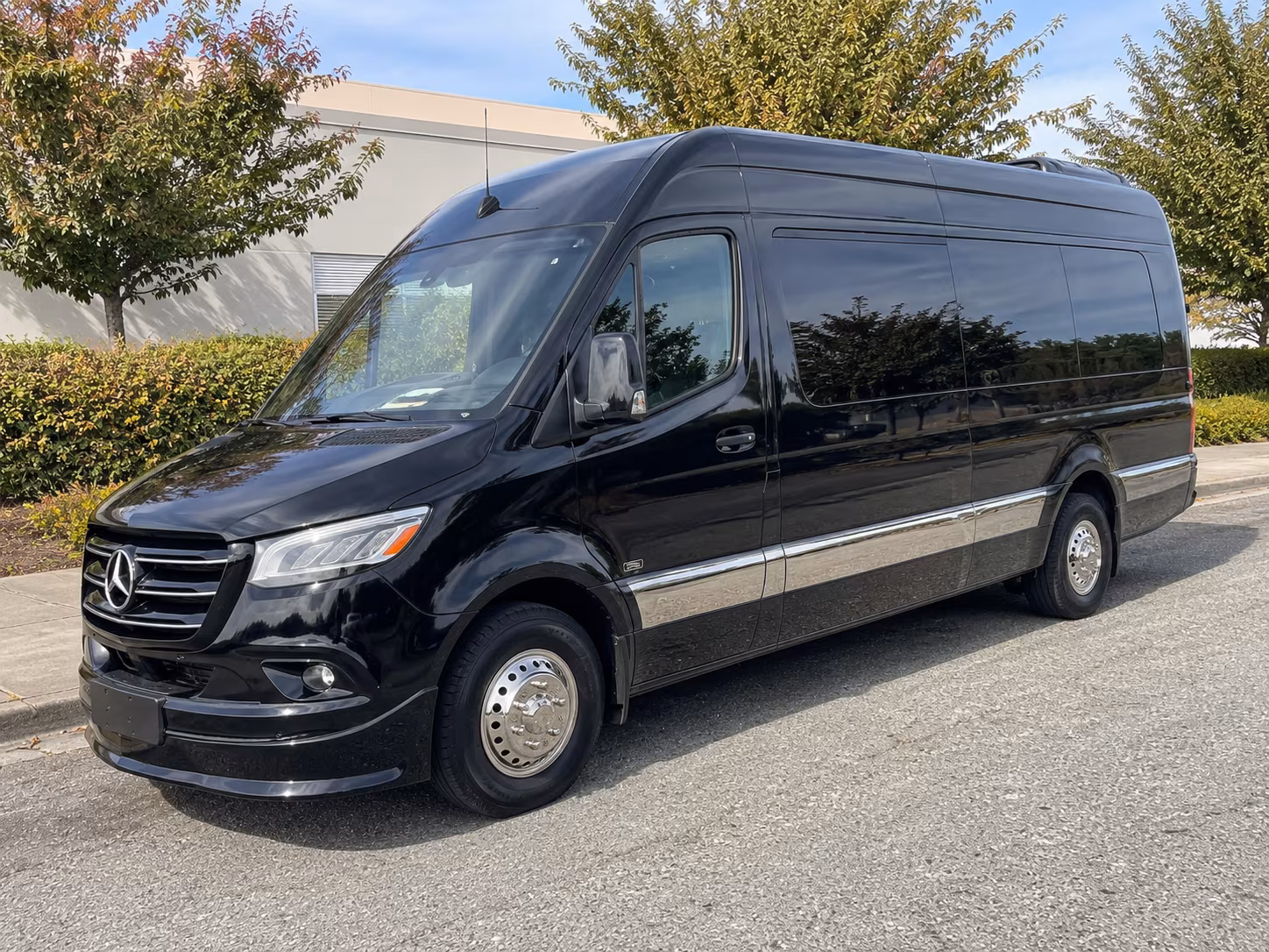 los banos long distance transportation onboard seating