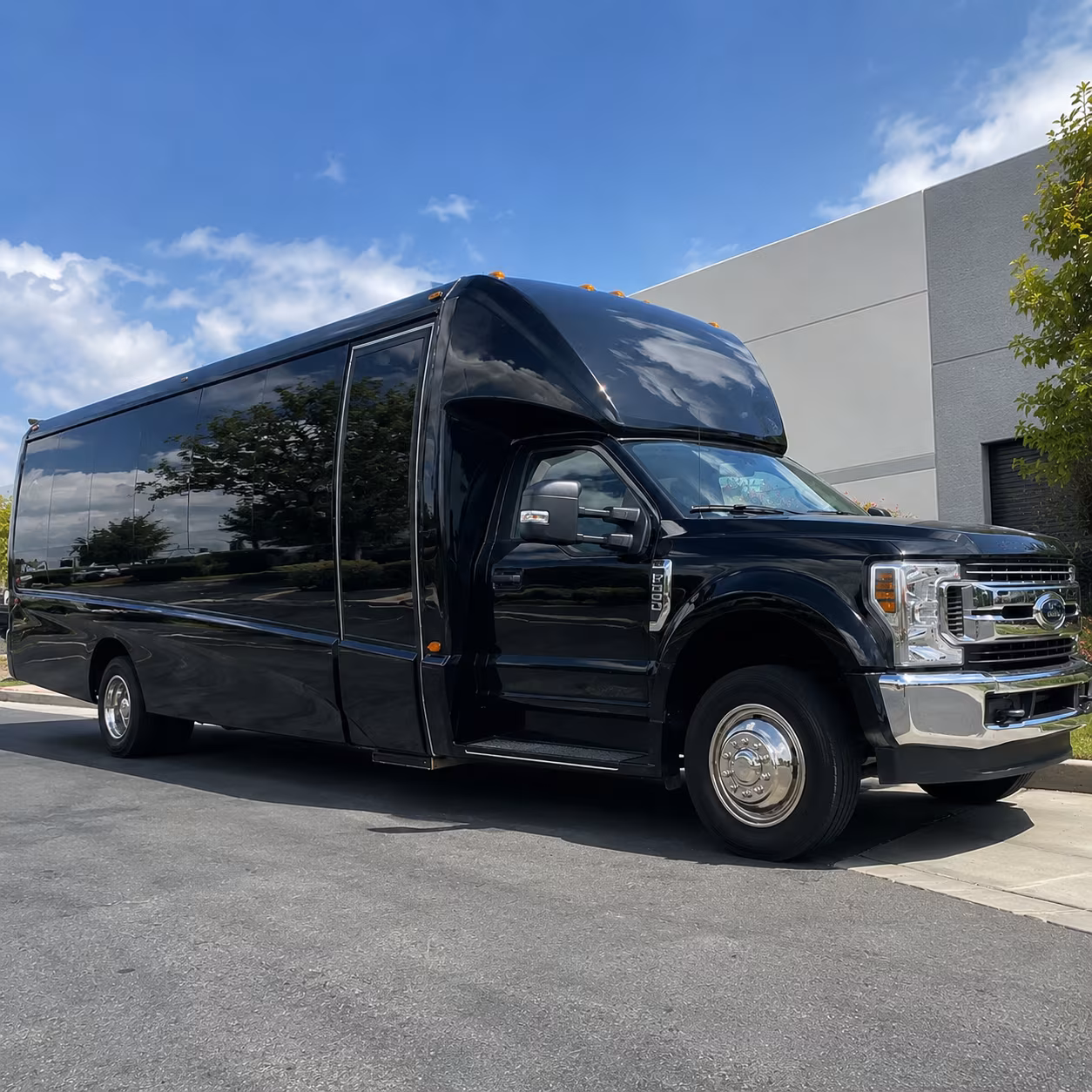 merced los banos charter buses