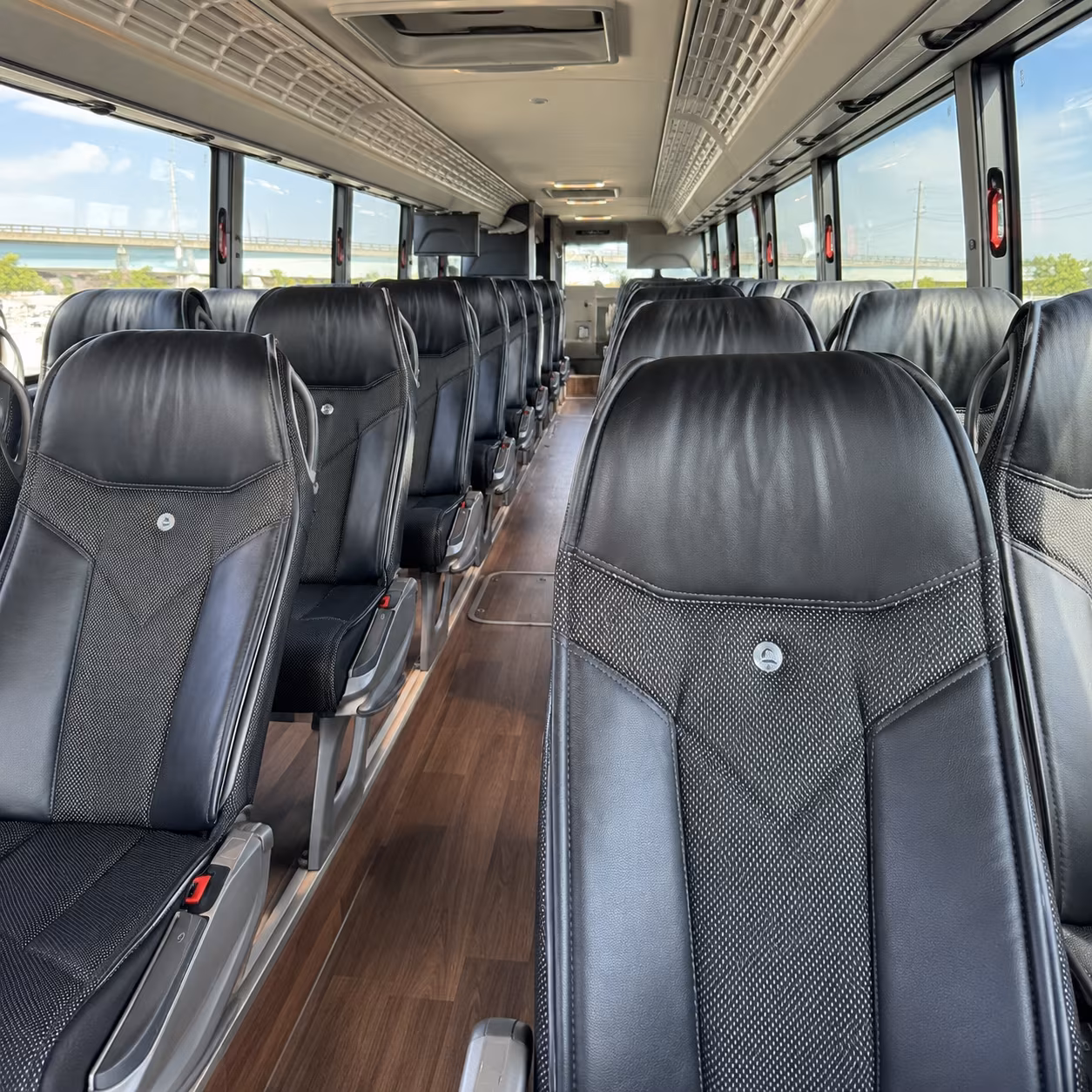 modesto los banos charter buses