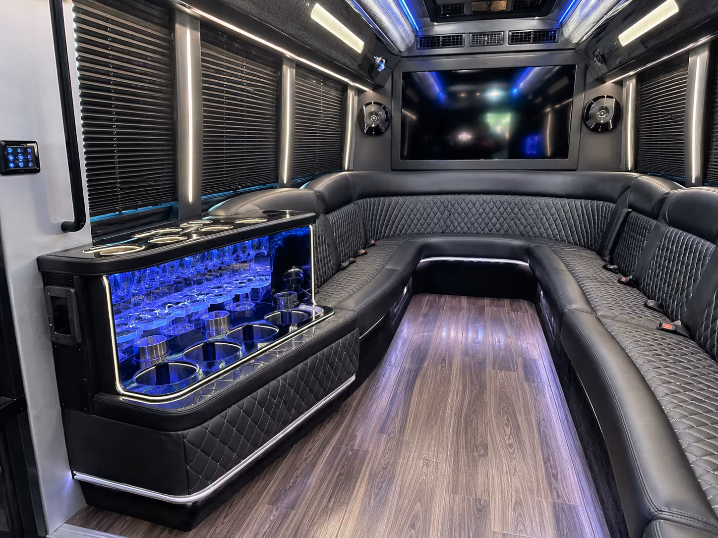 party buses from los banos to merced make prom night unforgettable