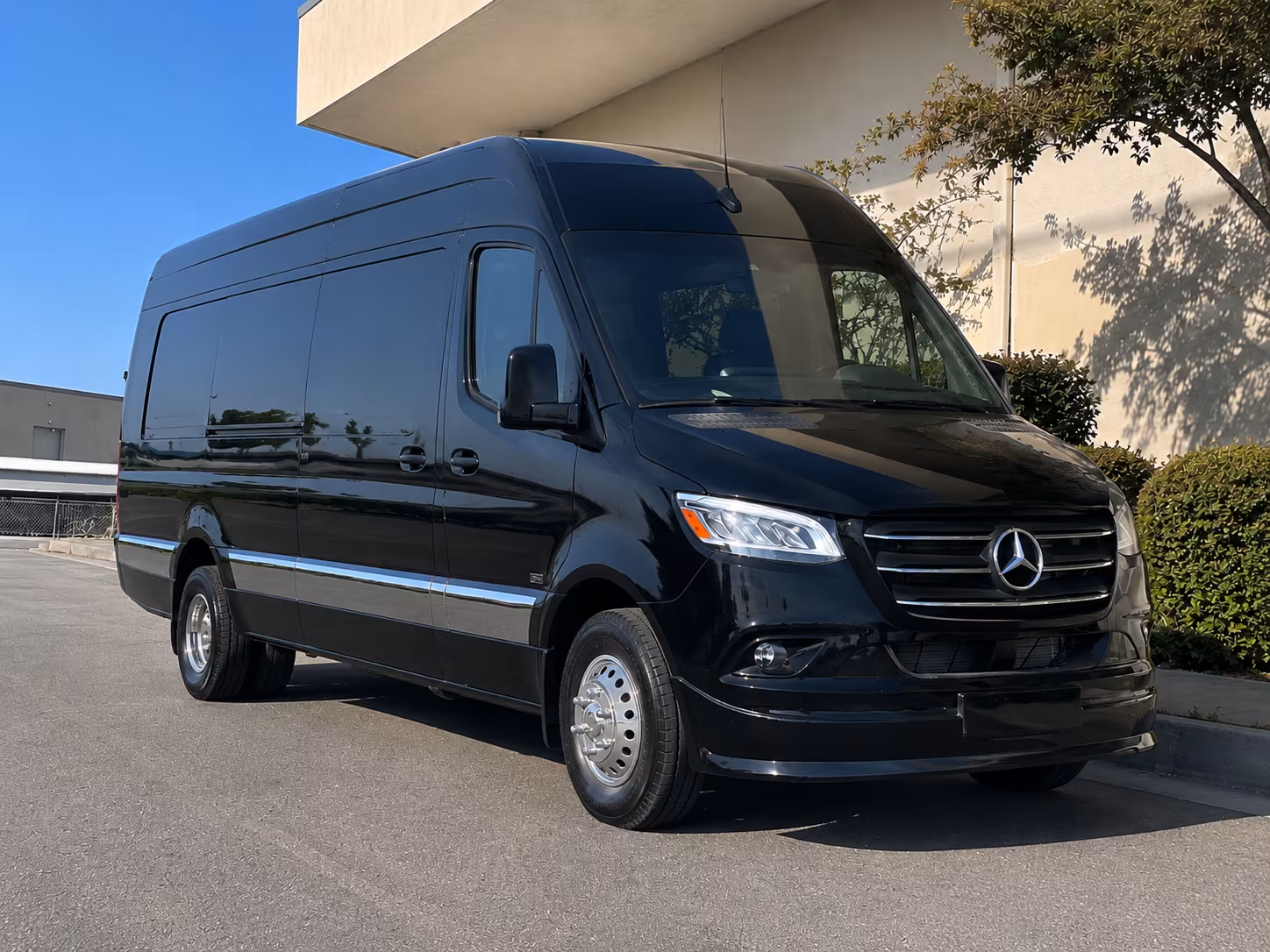 salinas employee commuter shuttles for salinas businesses