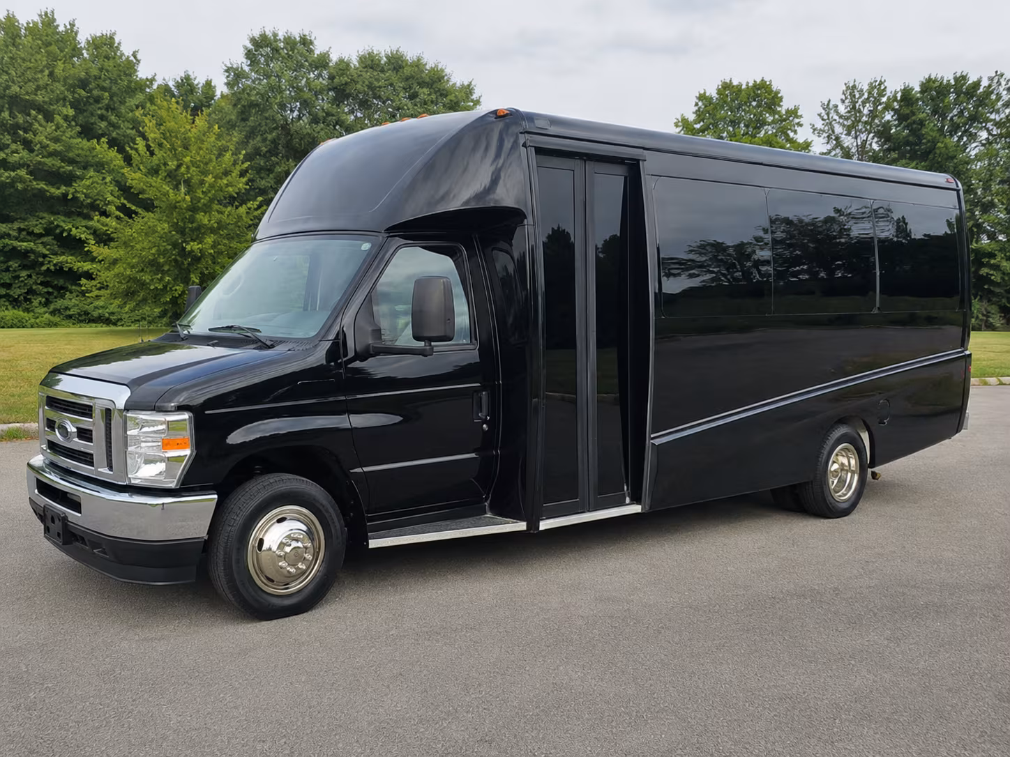 turlock los banos charter buses