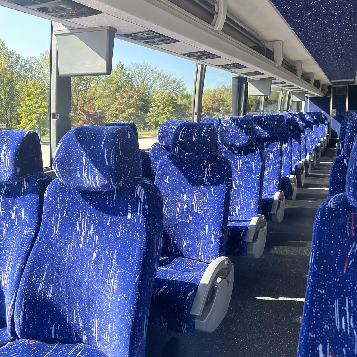 why los banos businesses choose losbanoscharterbuscompany com for employee shuttle service