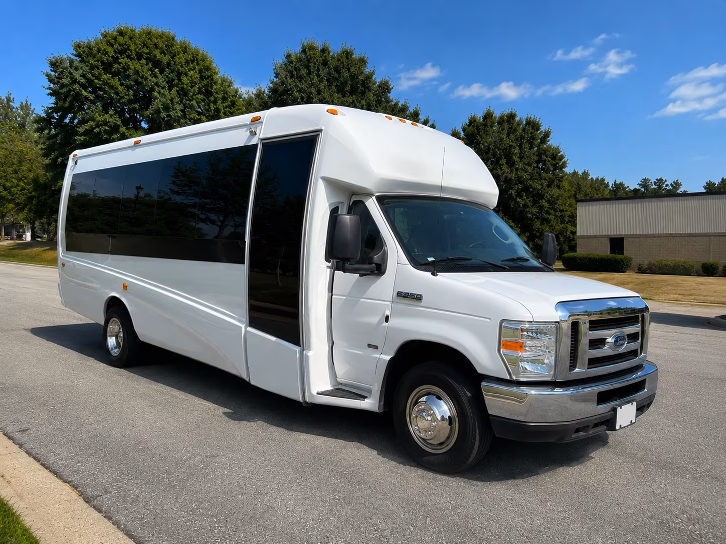 with losbanoscharterbuscompany com renting a bus to 49ers and giants games from los banos is simple