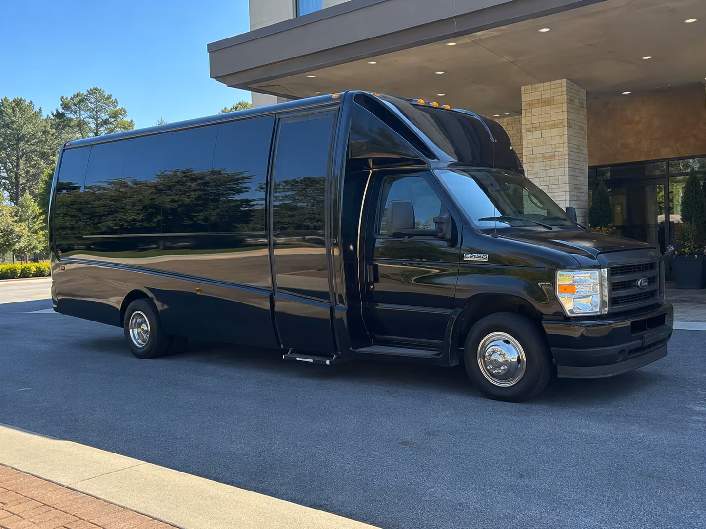 your spring yosemite trip deserves the right bus